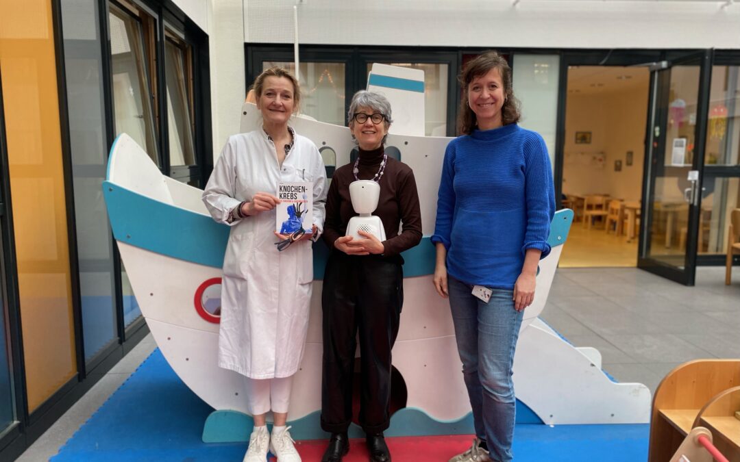 Avatarübergabe im Klinikum Kassel mit Prof. Dr. med. Michaela Nathrath